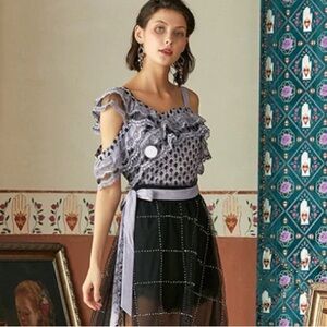 Elegant Lavender One-Shoulder Lace Top